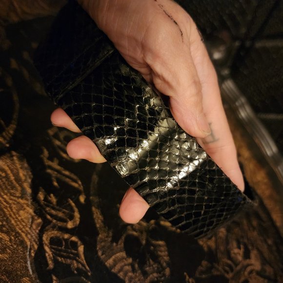 Vintage 70s 80s Judith Leiber Black Snakeskin Expandable Belt Gold Buckle - Picture 5 of 14